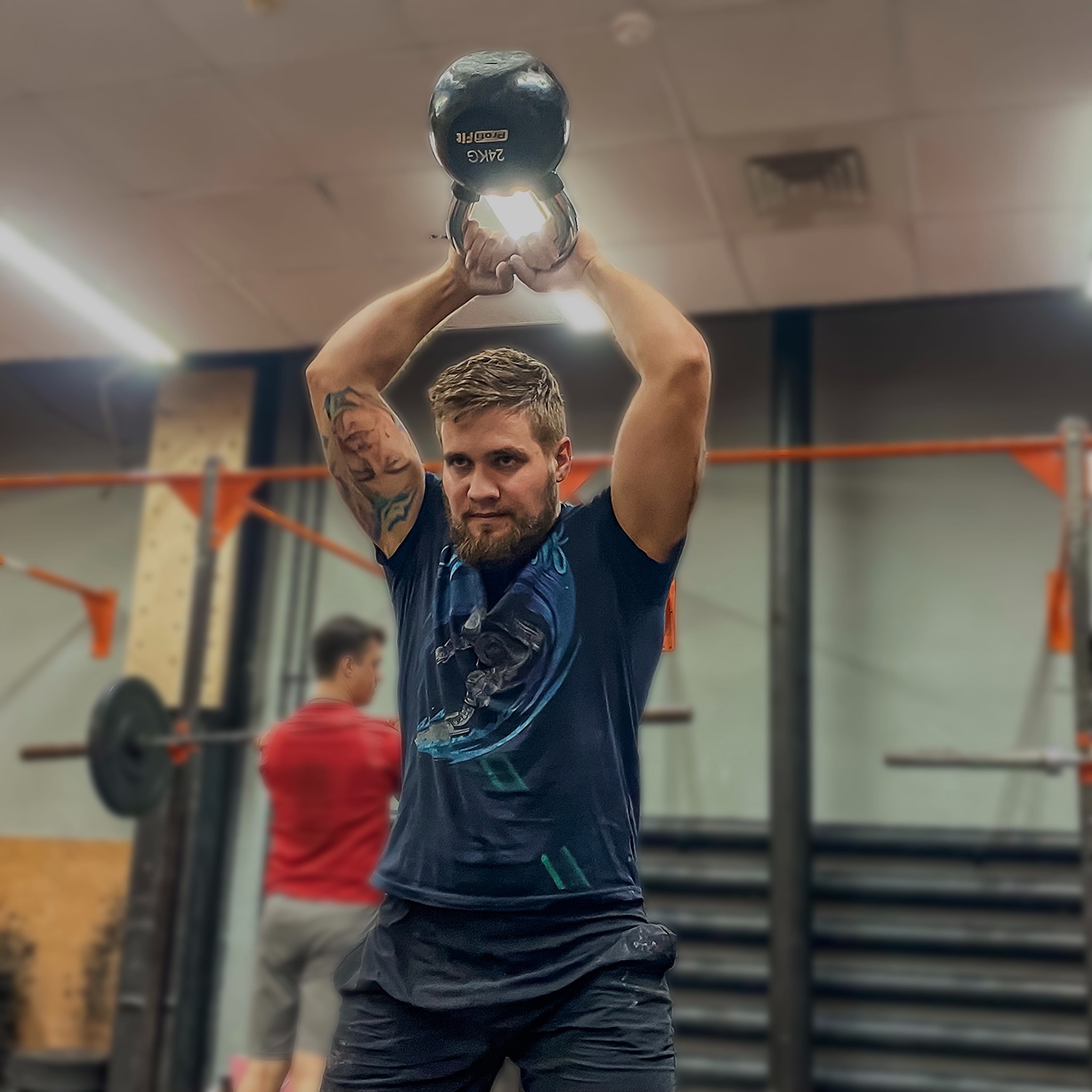 Тренировка с гирей